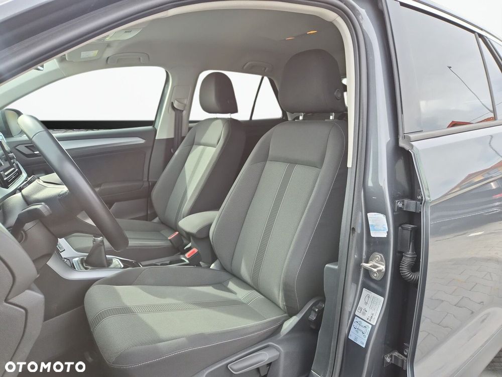 Volkswagen T-Roc - 10