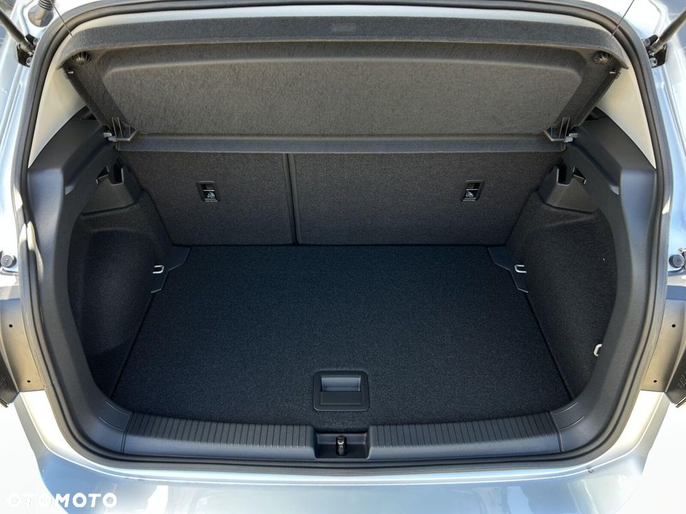 Volkswagen T-Cross - 28