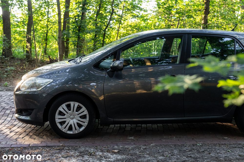 Toyota Auris - 3