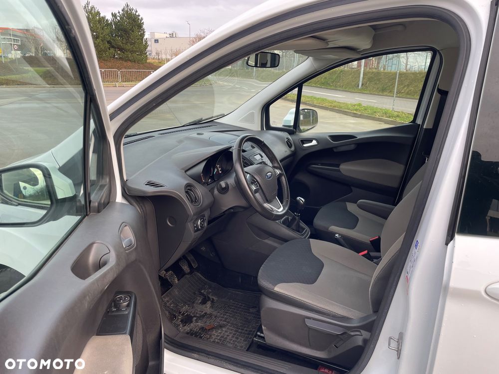 Ford Tourneo Courier 1.5 TDCi Trend - 9