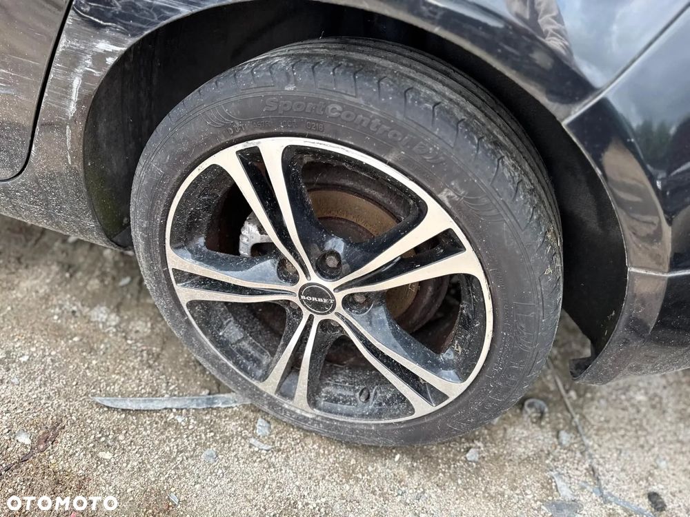Volkswagen Golf V,  2,0 benz. 110KW, 2004r  kod silnika BLX skrzynia GB- CZĘŚCI - 19