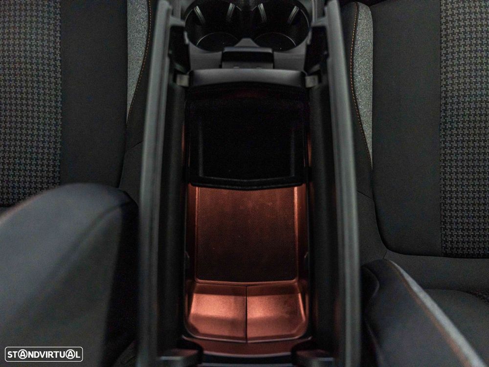 Peugeot 5008 1.2 PureTech Active - 28