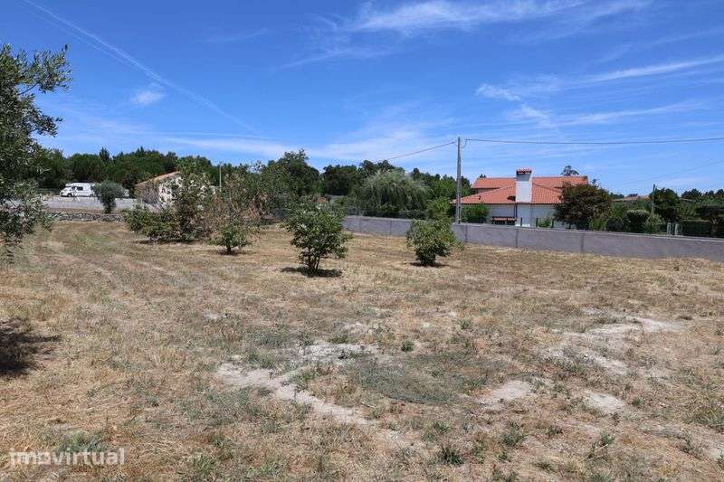 Terreno urbano para construção - Grande imagem: 4/6