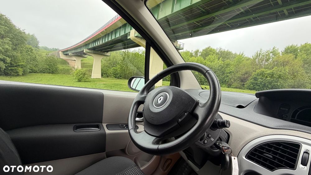 Renault Modus 1.6 16V Cite - 23