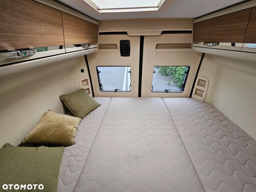 Adria TWIN 600 LUX Zimowy Hak MAX doposażony - 20