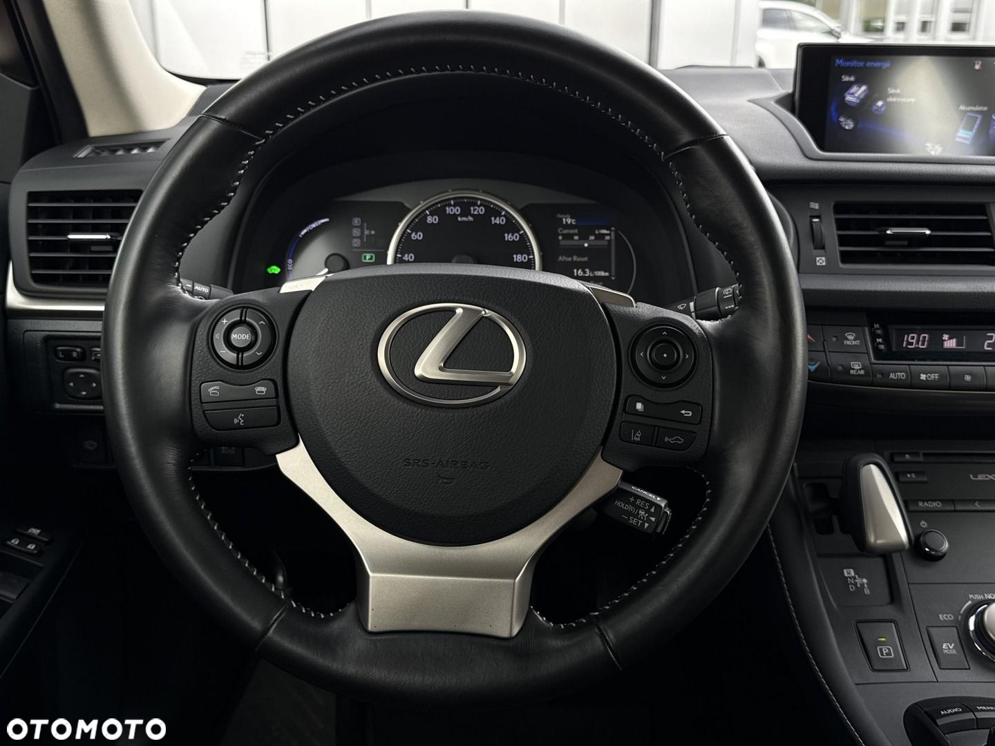 Lexus CT - 25