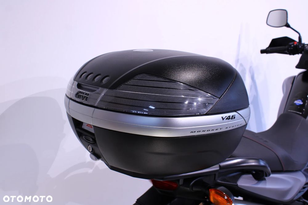 Suzuki DL - 32