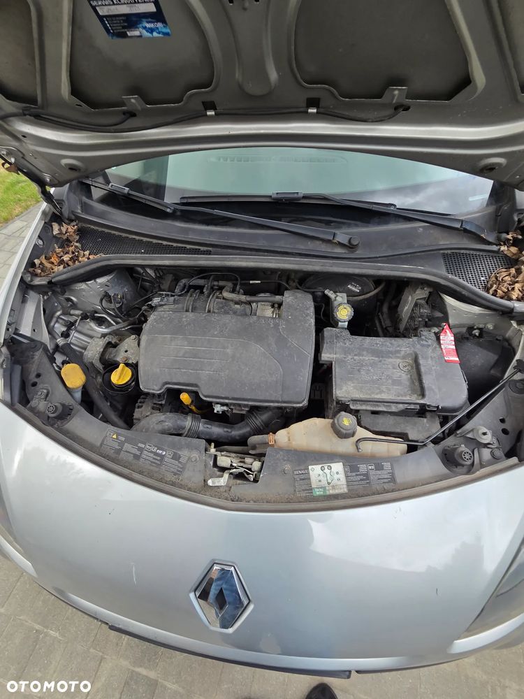 Renault Clio 1.2 16V Life - 13