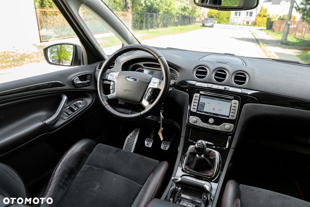 Ford S-Max 2.5 Titanium - 27