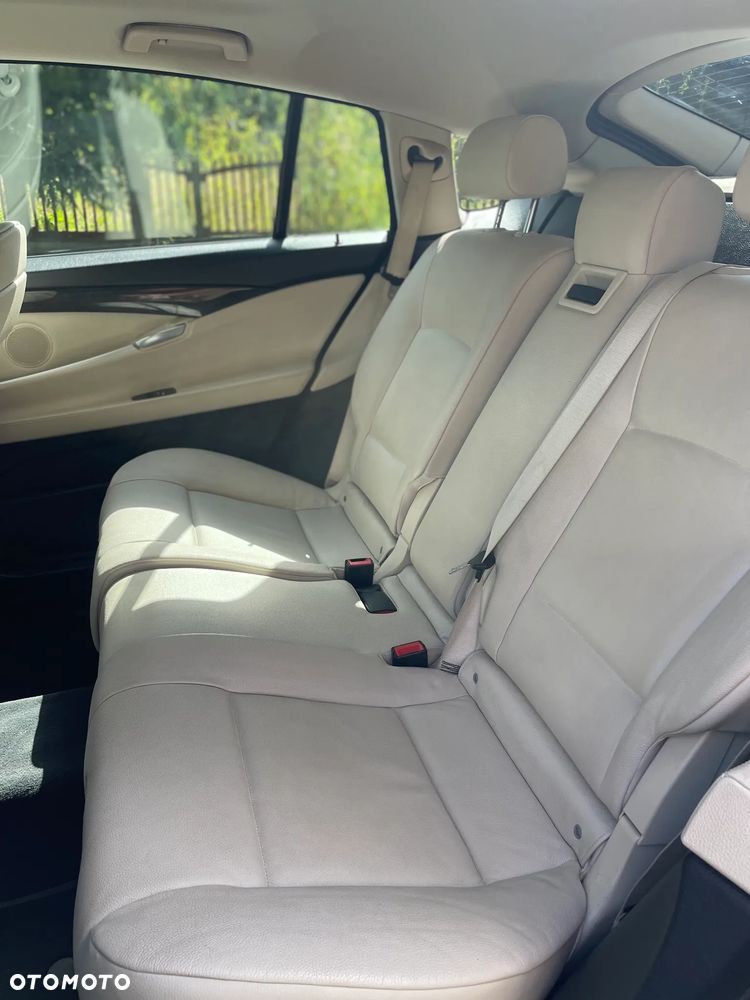 BMW 5GT 530d - 16