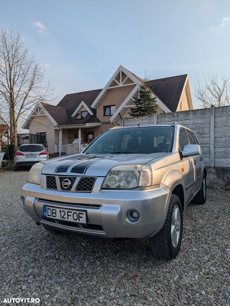 Nissan X-Trail 2.0 Sport 5u - 1