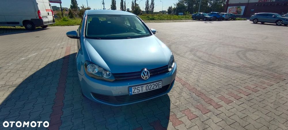 Volkswagen Golf - 1