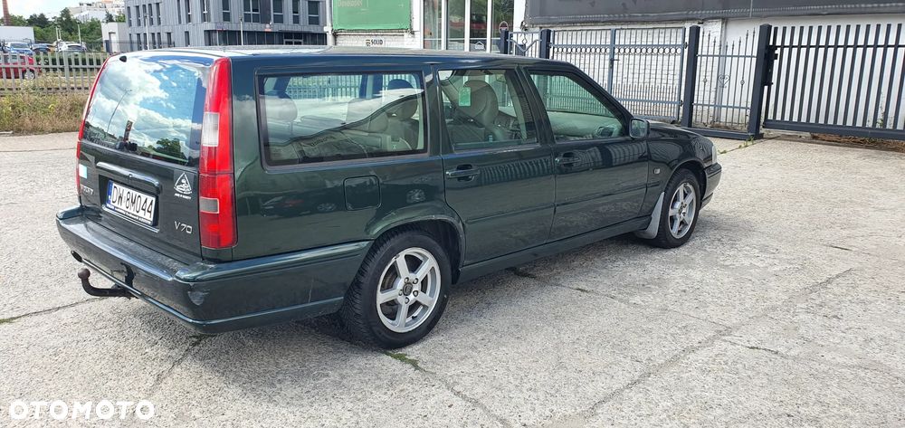 Volvo V70 2.4 - 13
