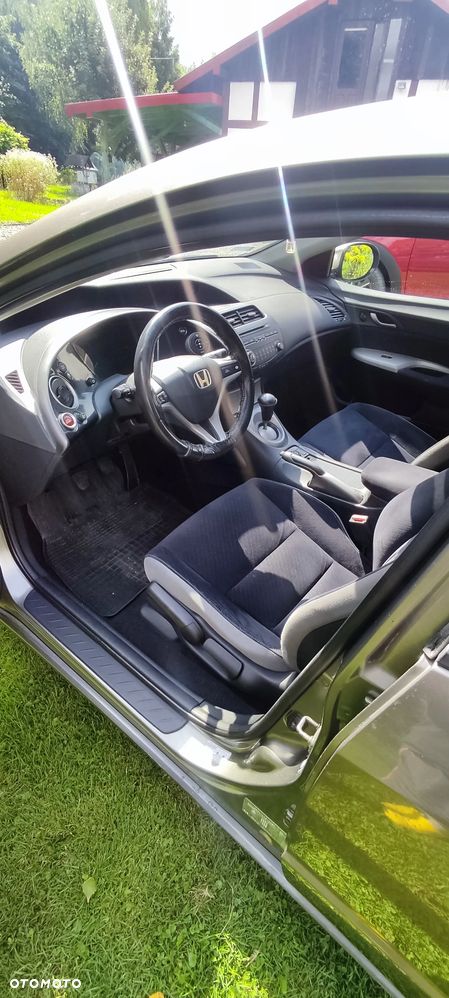 Honda Civic 2.2i-CTDi Comfort - 2