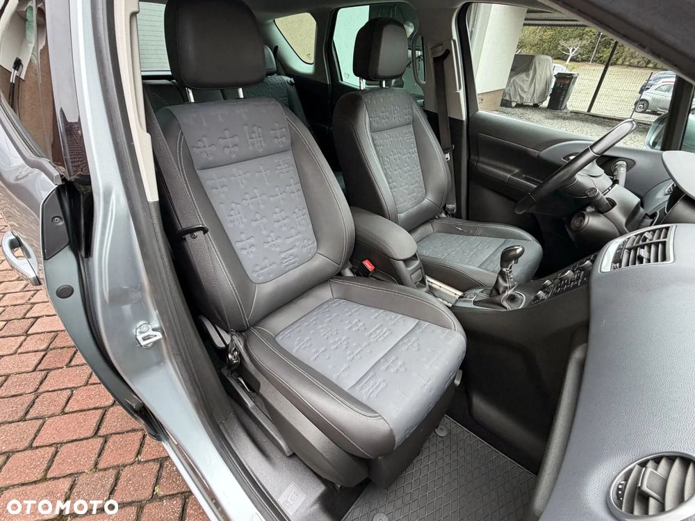 Opel Meriva 1.4 T Cosmo - 27