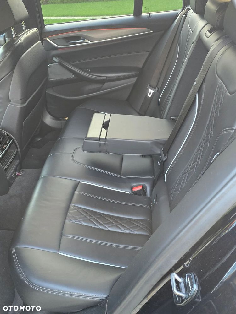 BMW Seria 5 520d xDrive mHEV M Sport sport - 34