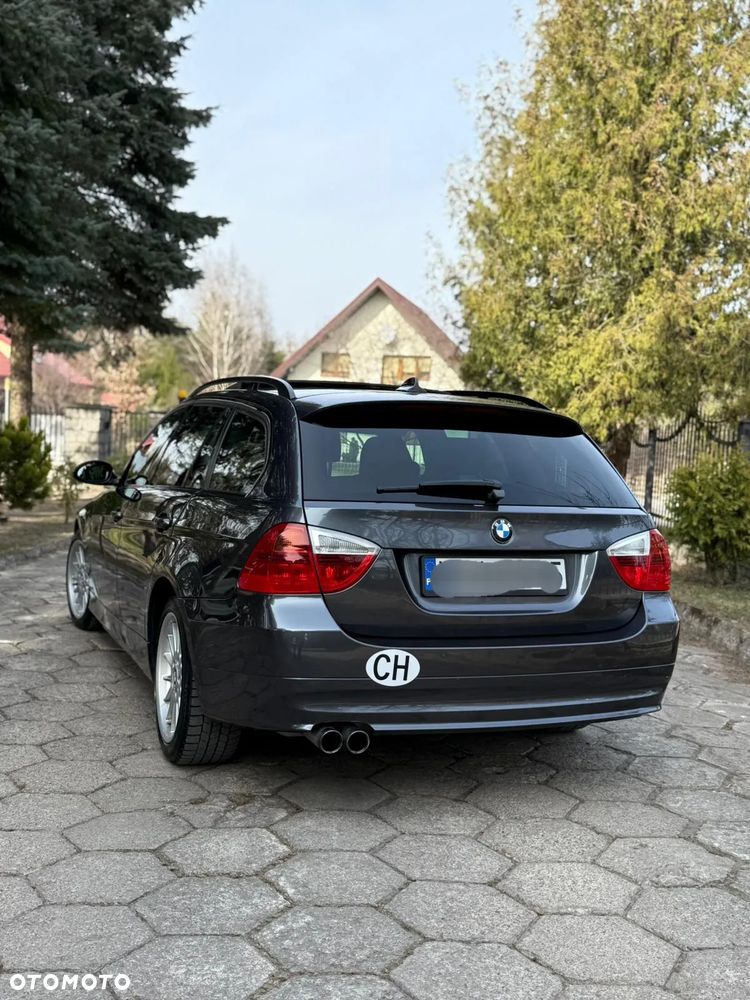 BMW Seria 3 330xi - 3