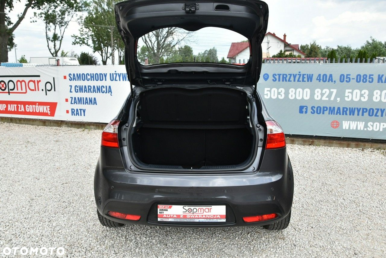 Kia Rio - 29