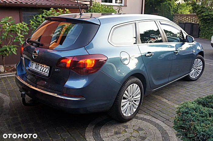 Opel Astra 2.0 CDTI Exklusiv - 11