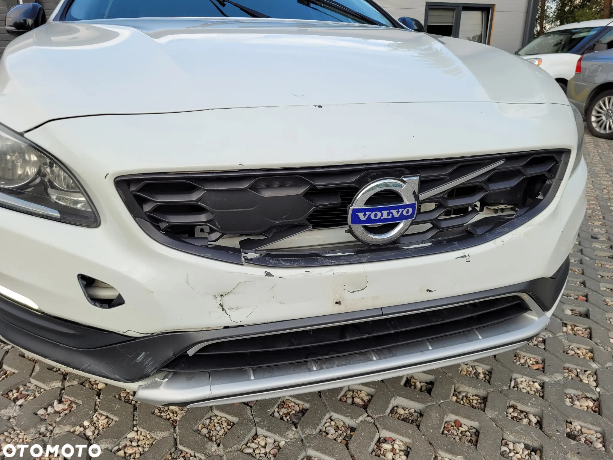 Volvo V60 Cross Country T5 AWD Momentum - 24
