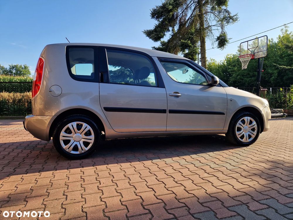 Skoda Roomster 1.4 16V Comfort - 8