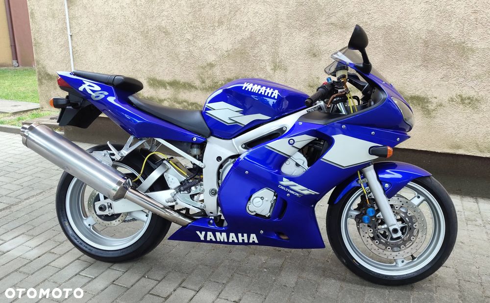 Yamaha YZF - 11