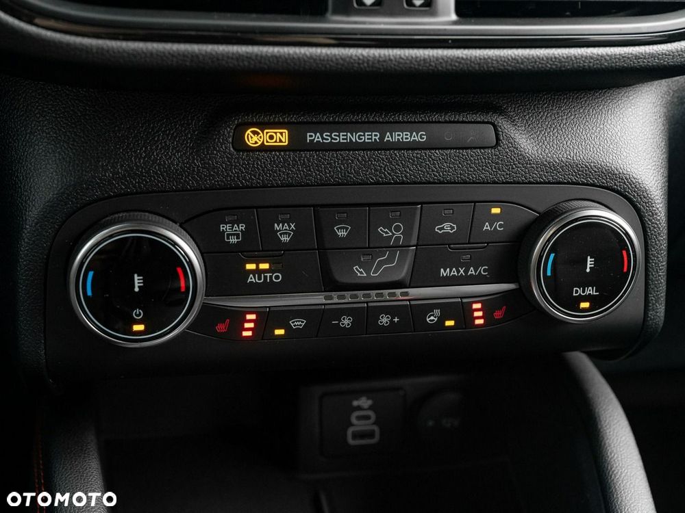 Ford Kuga - 20