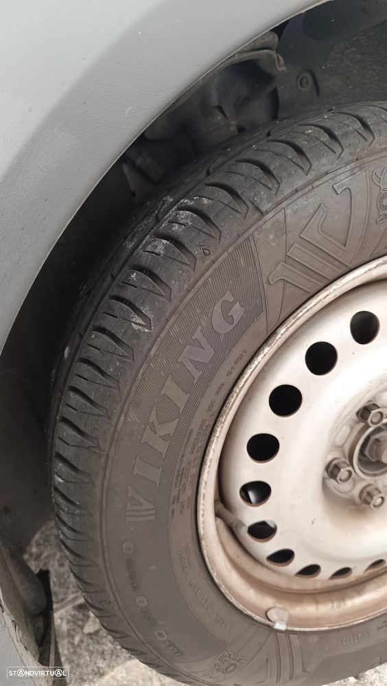 Ford Transit Connect 1.8 TDCi Curta Trend - 8