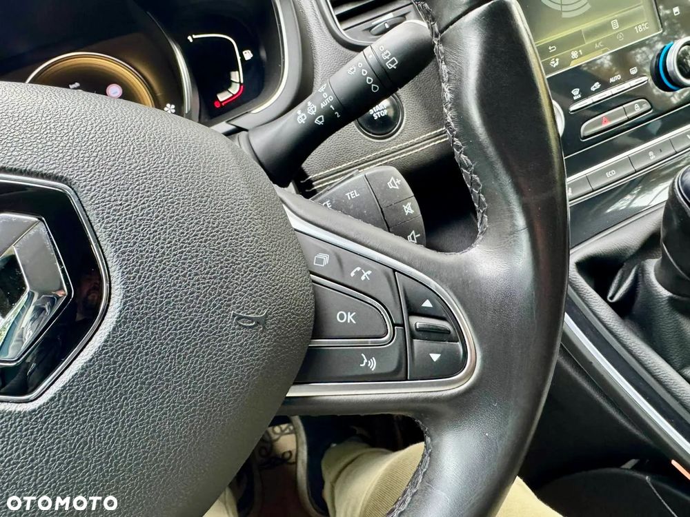 Renault Scenic ENERGY TCe 130 BOSE EDITION - 22