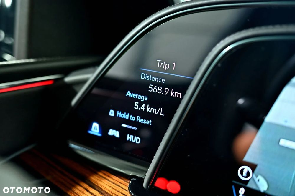 Cadillac Escalade - 29