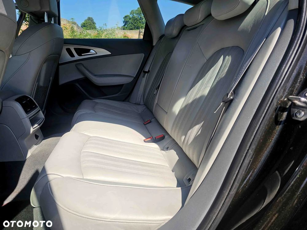 Audi A6 Avant 2.0 TDI Ultra S tronic - 14
