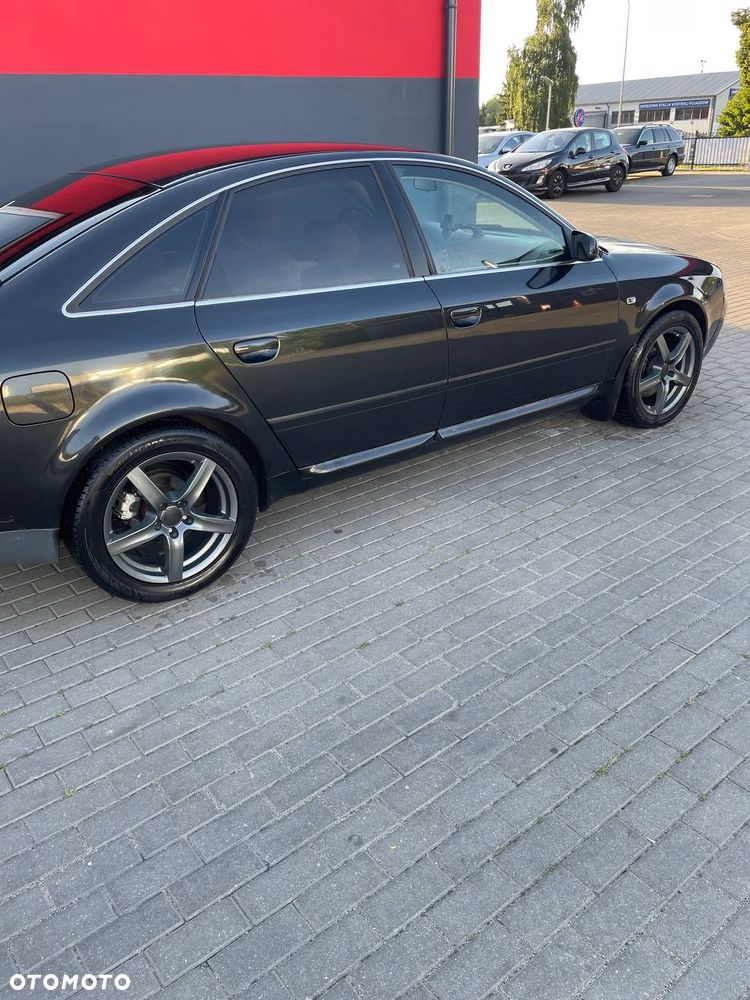 Audi A6 Avant 2.4 - 4