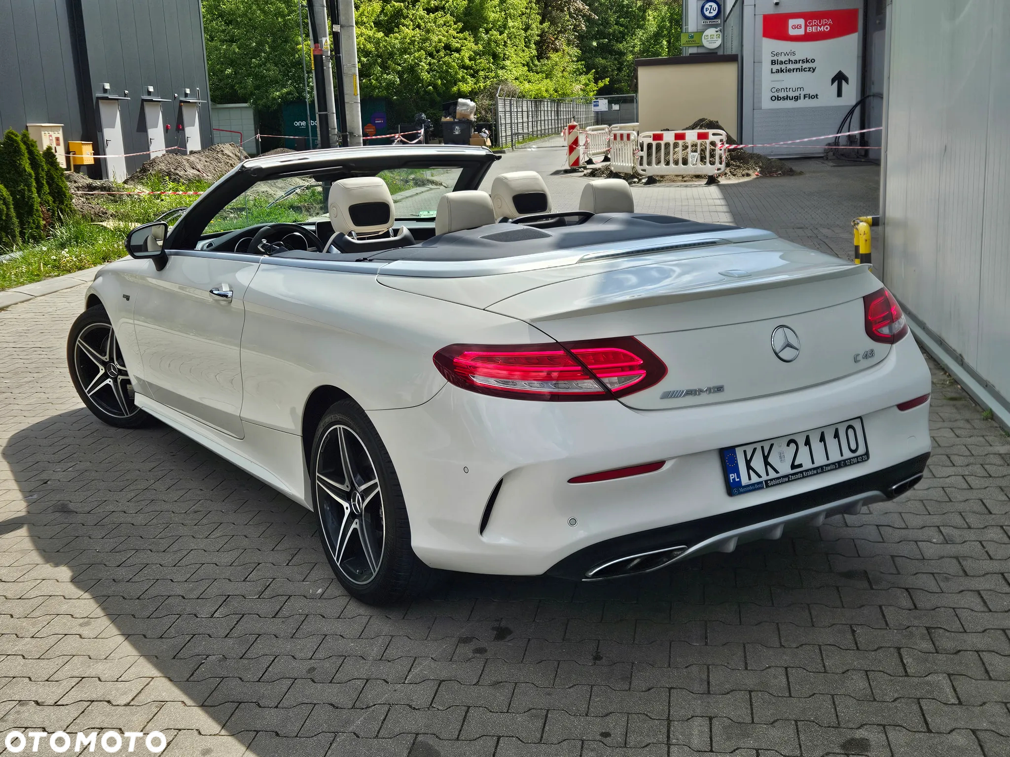 Mercedes-Benz Klasa C AMG 43 4-Matic Kabriolet - 28