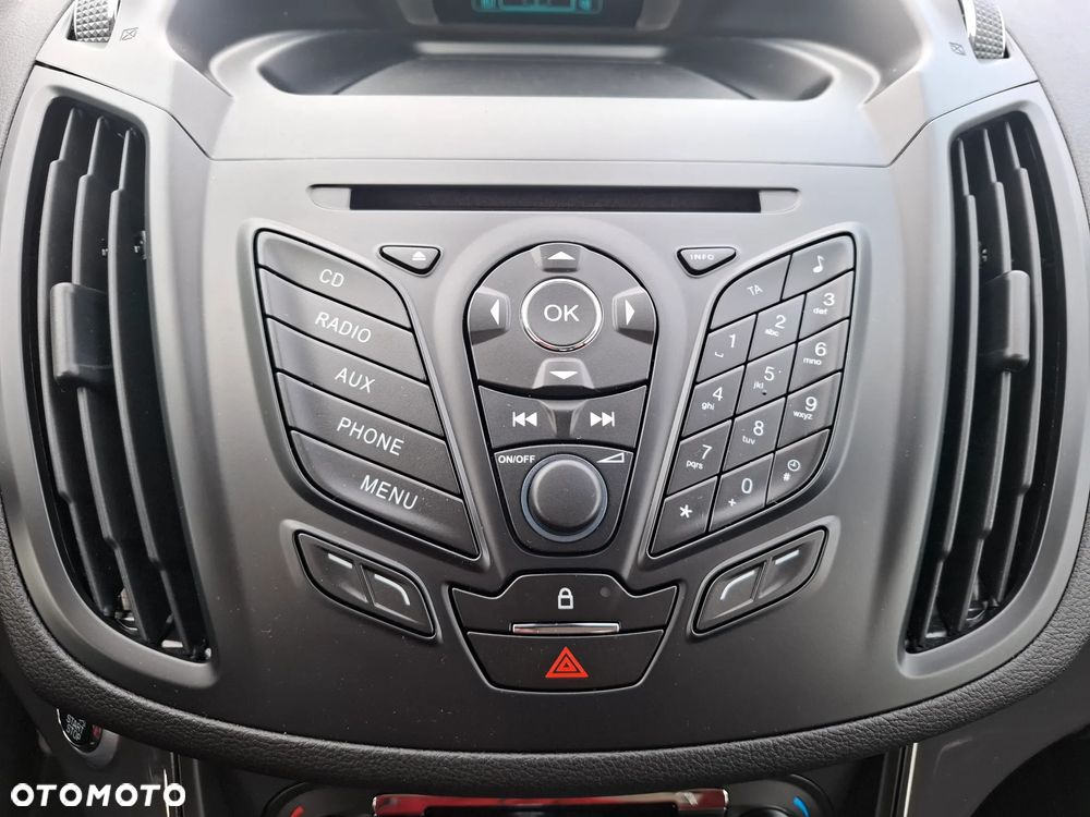 Ford Kuga 2.0 TDCi FWD Titanium - 25