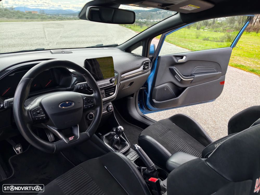 Ford Fiesta 1.5 EcoBoost ST - 10