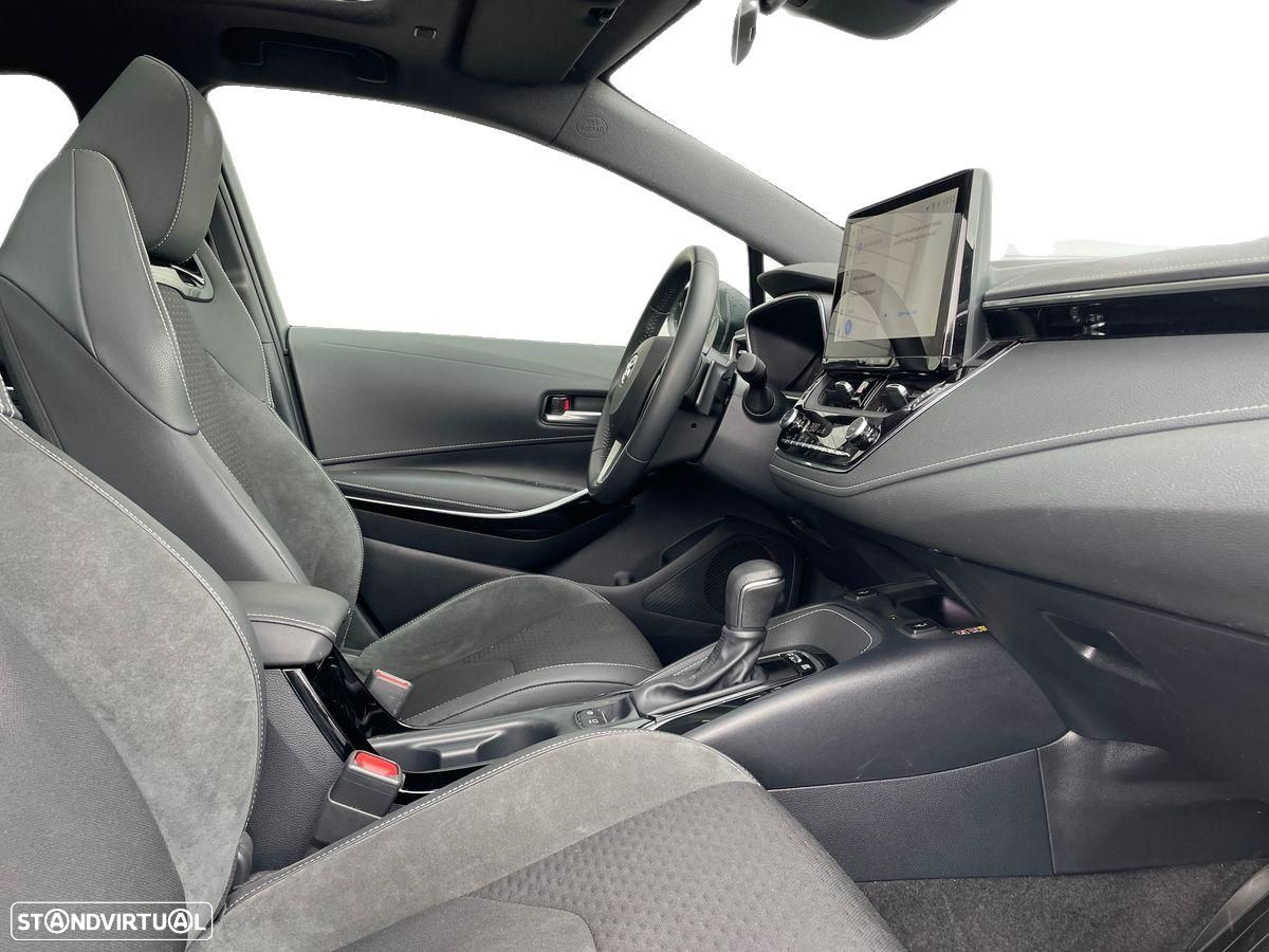 Toyota Corolla Touring Sports - 6