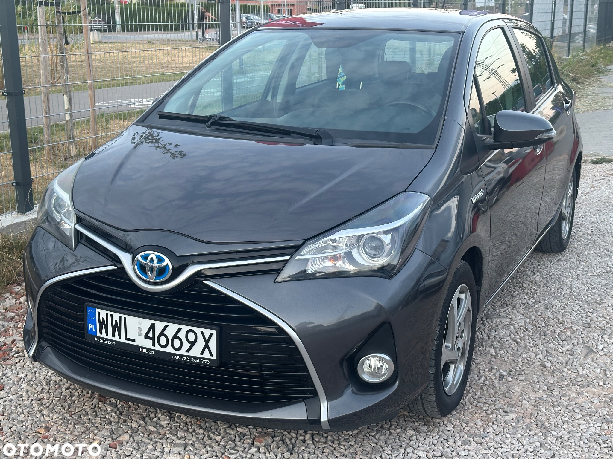 Toyota Yaris Hybrid 1.5 VVT-i - 2