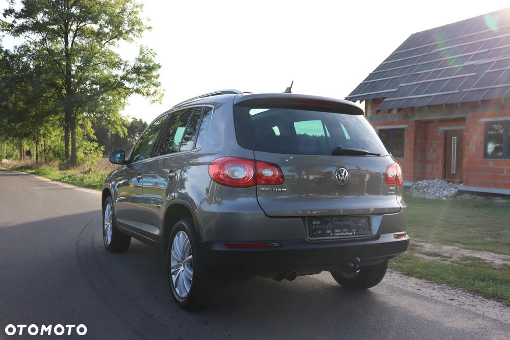 Volkswagen Tiguan - 10