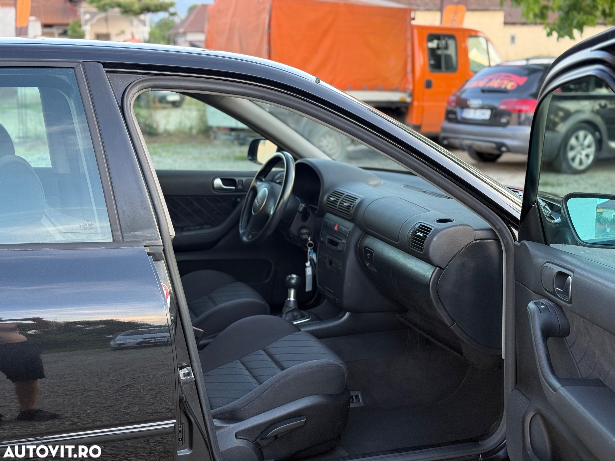 Audi A3 1.9 TDI Ambiente - 6