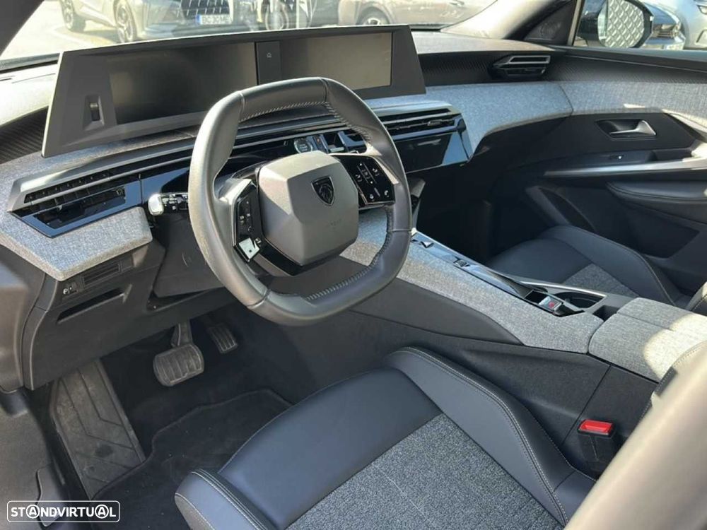 Peugeot 3008 1.2 Hybrid Allure e-DCS6 - 11