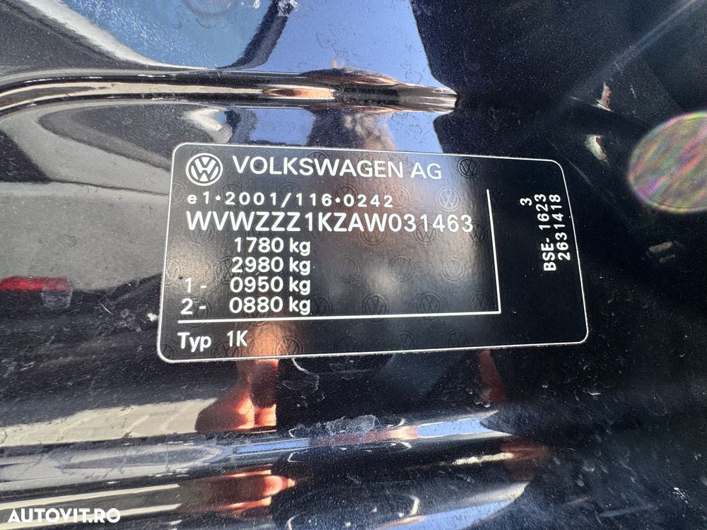 Volkswagen Golf - 20
