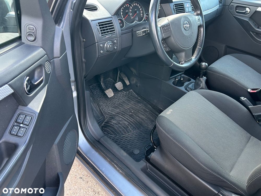 Opel Meriva 1.6 16V Cosmo - 8