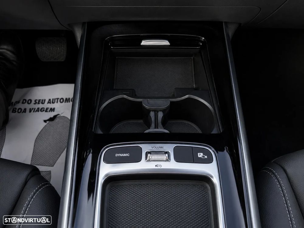 Mercedes-Benz GLA 250 e Progressive - 28