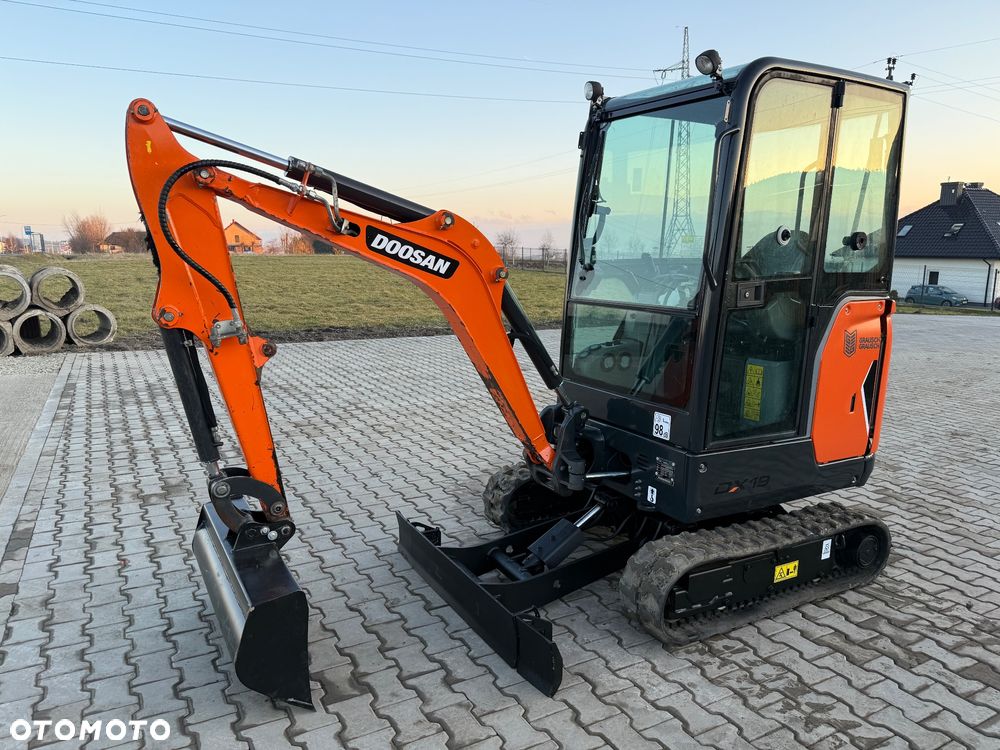 Doosan Dx19 - 8