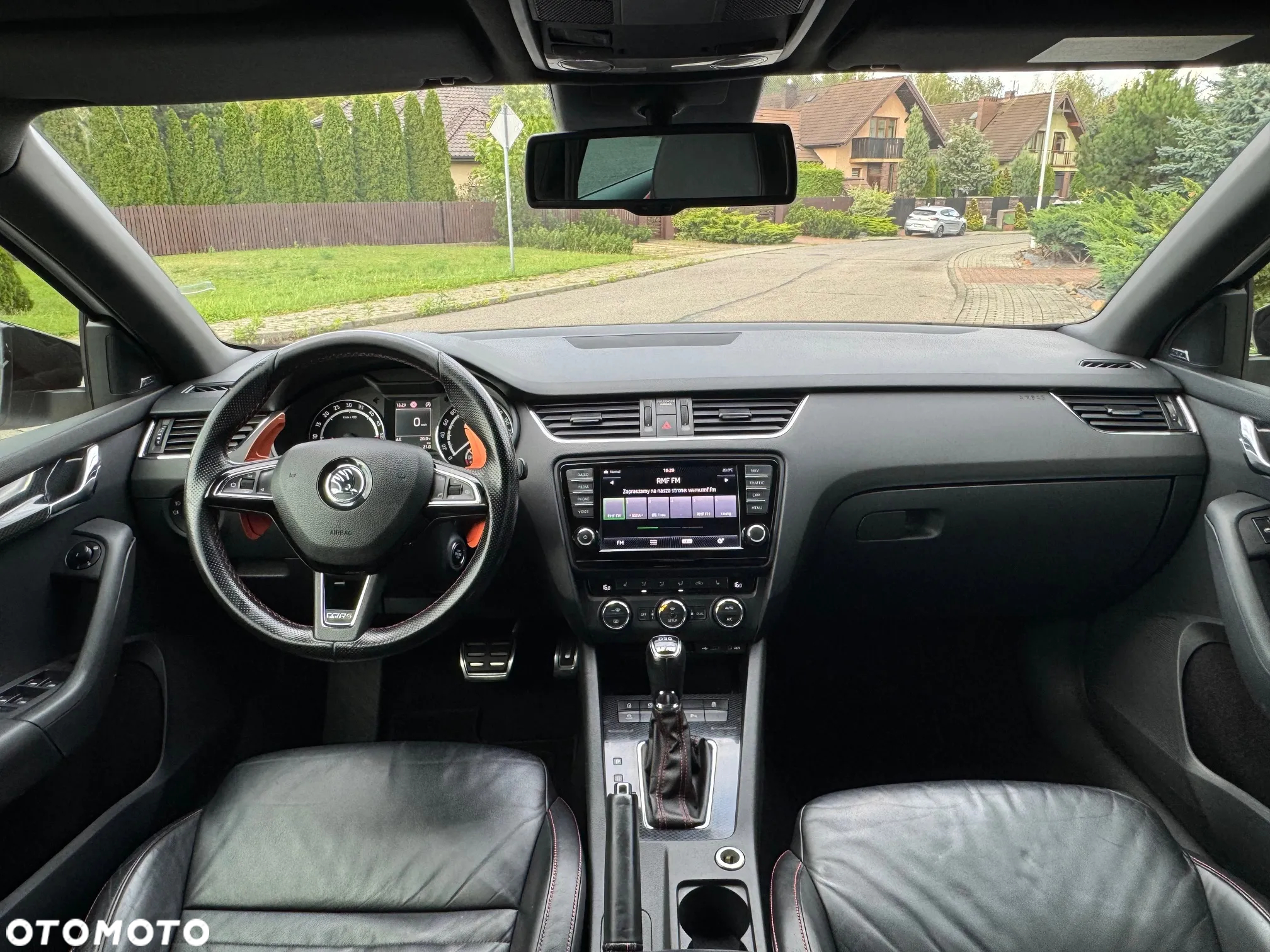 Skoda Octavia Combi 2.0 TDI DSG RS - 6