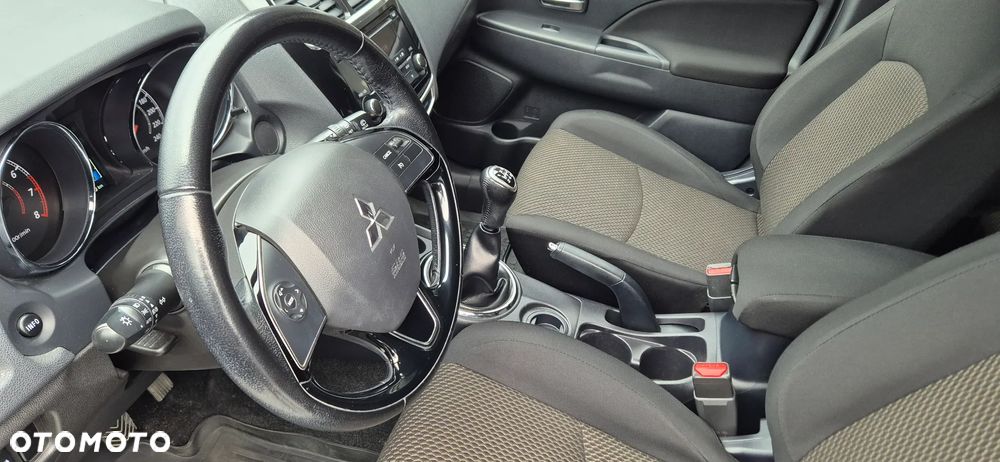 Mitsubishi ASX 1.6 Instyle - 21