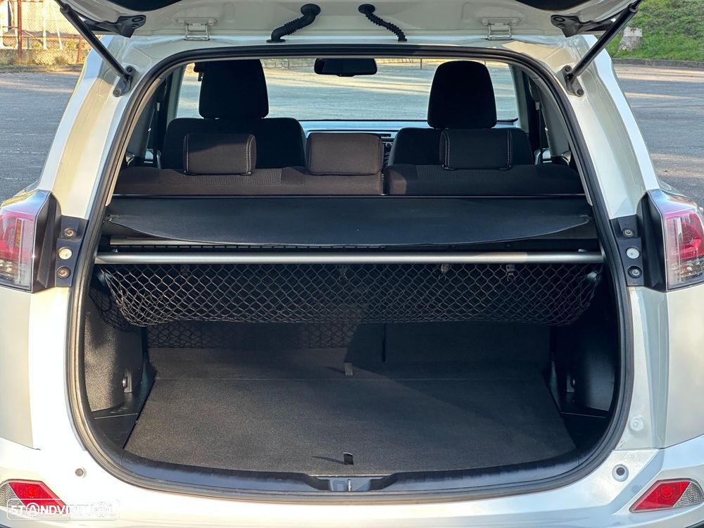 Toyota RAV4 2.0 D-4D Comfort - 17