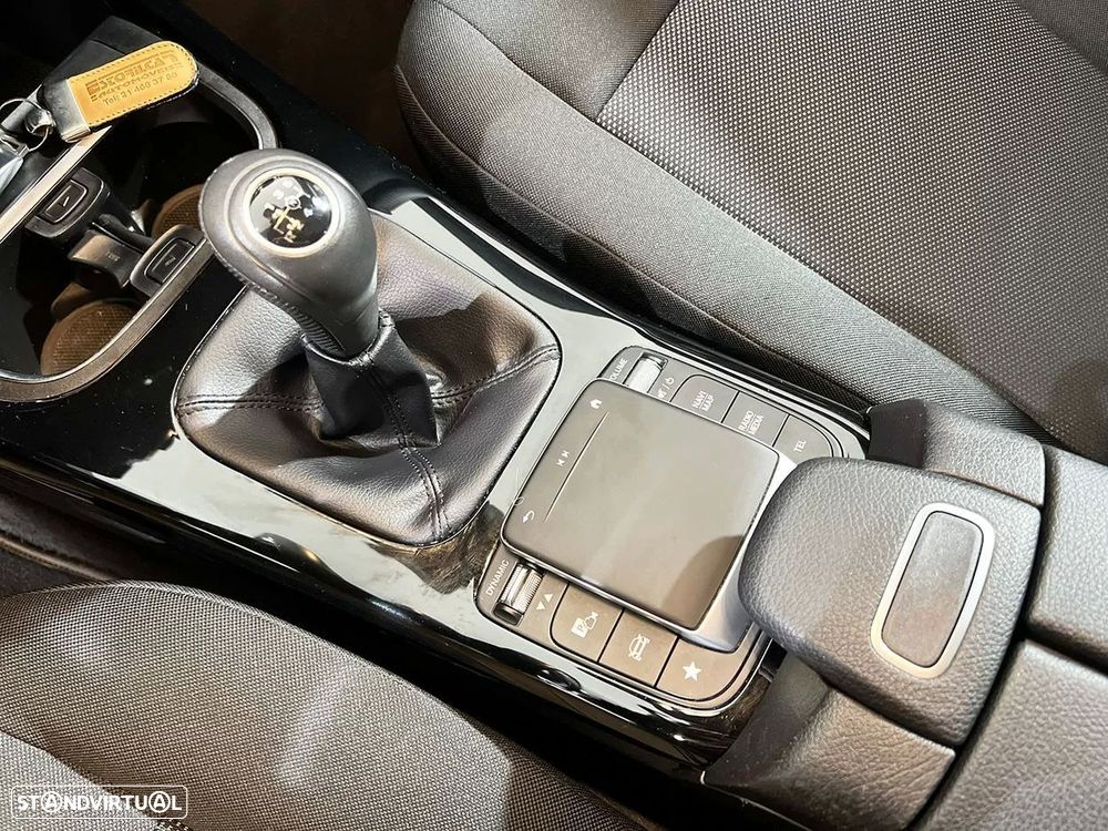 Mercedes-Benz CLA 180 d Shooting Brake Business Solutions - 15