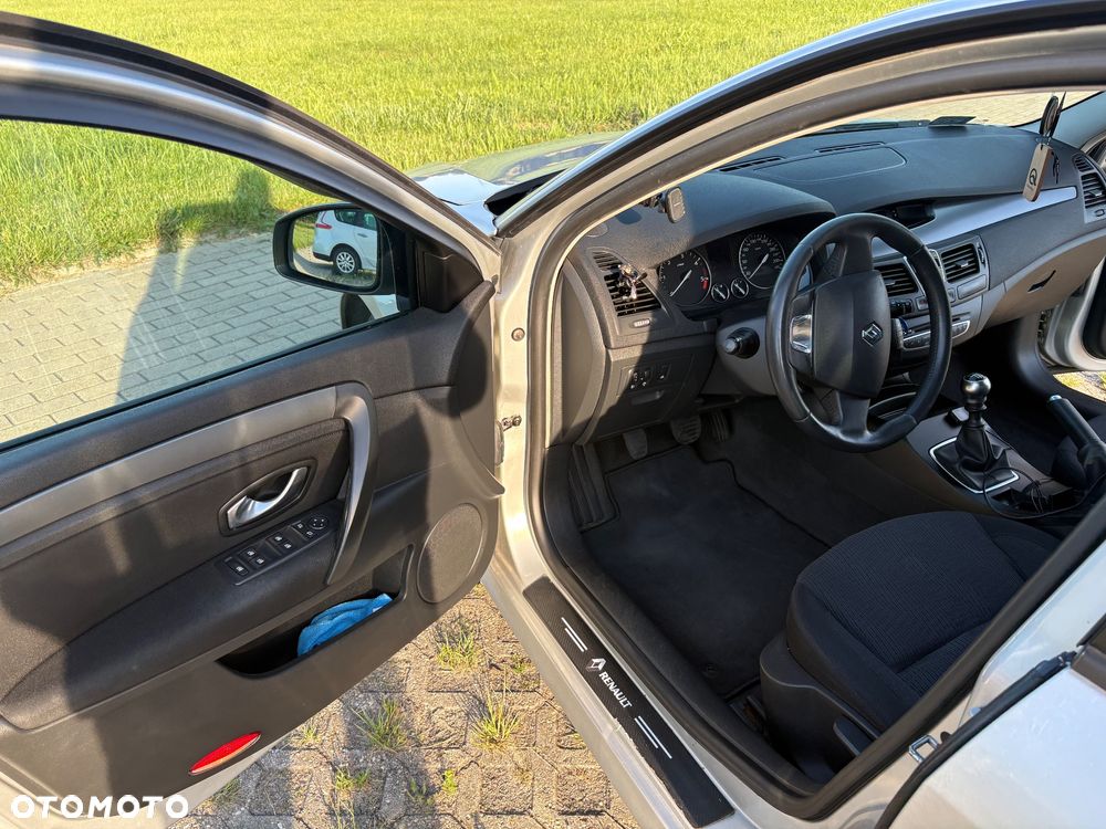 Renault Laguna 2.0 DCi Authentique - 9