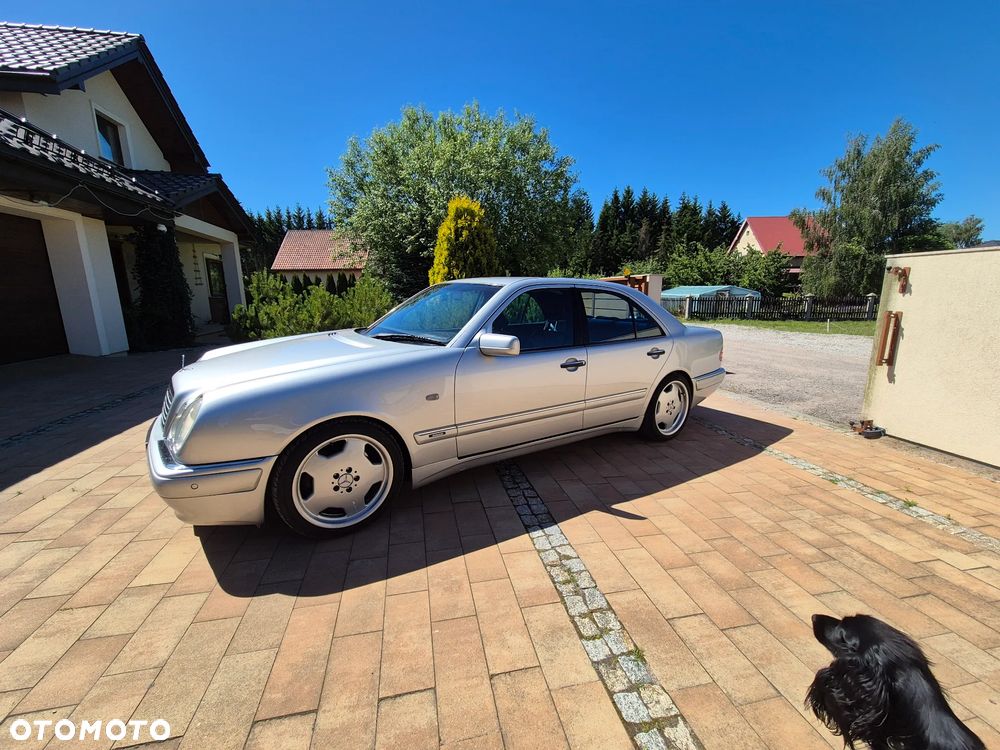 Mercedes-Benz Klasa E - 8